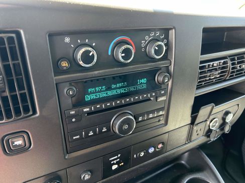 Used 2021 GMC Savana 2500 w/ Communications Package image 21