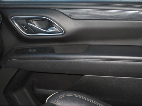 Used 2022 GMC Yukon SLT w/ SLT Premium Package image 29