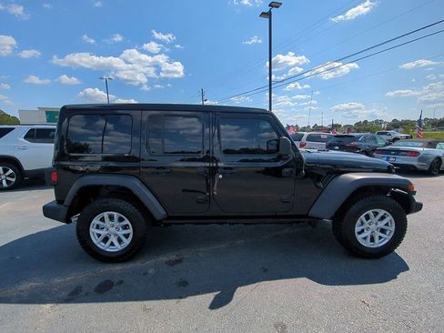 Used 2023 Jeep Wrangler Sport S w/ Sun And Sound Package image 3