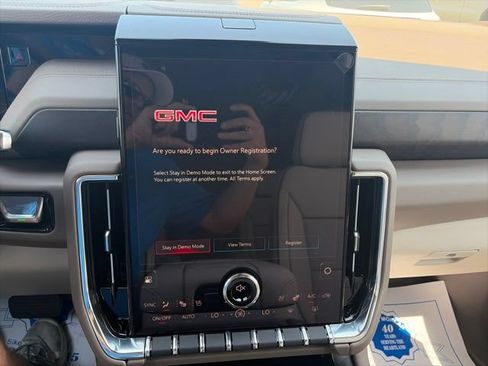 New 2026 GMC Yukon XL Denali w/ Sun & Power Step Package AWD/4WD image 22