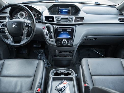 Used 2017 Honda Odyssey Touring Elite image 19