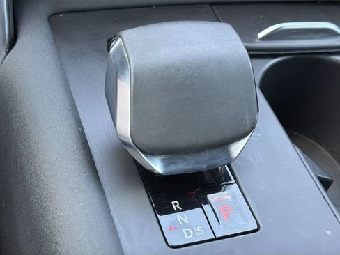 Used 2023 Land Rover Discovery S R-Dynamic AWD/4WD image 18