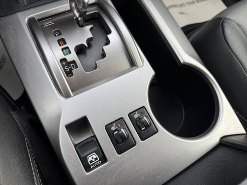 Used 2014 Toyota 4Runner SR5 Premium image 5