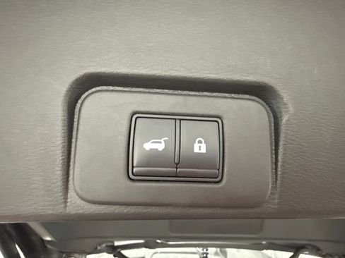 Used 2021 Nissan Rogue Platinum AWD/4WD image 44