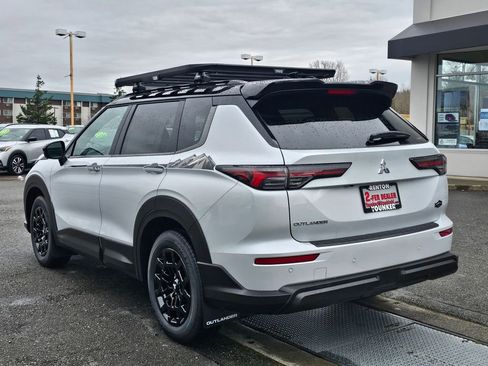 New 2026 Mitsubishi Outlander Trail Edition image 7