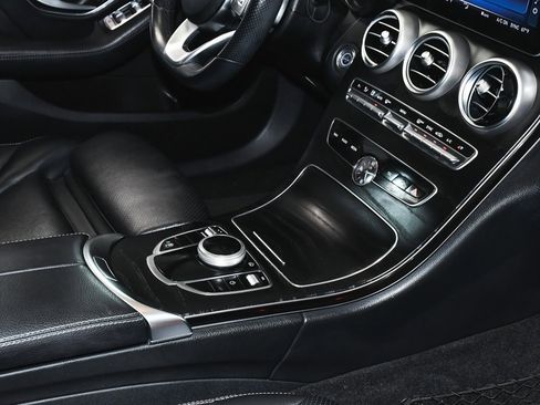 Used 2019 Mercedes-Benz C 300 Sedan image 56