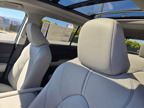 New 2026 Toyota Grand Highlander Limited image 26