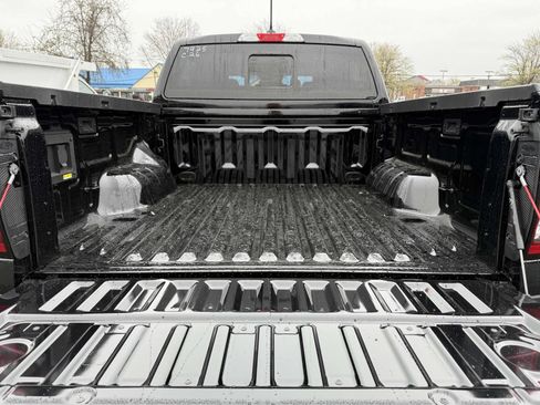 New 2025 Ford Ranger XLT w/ FX4 Off-Road Package AWD/4WD image 11