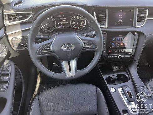 Certified 2025 INFINITI QX50 Luxe image 13