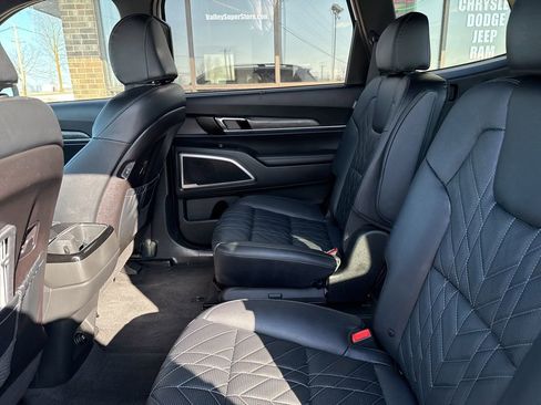 Used 2025 Kia Telluride EX X-Line image 44