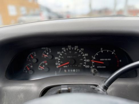 Used 1999 Ford F350 XLT image 11