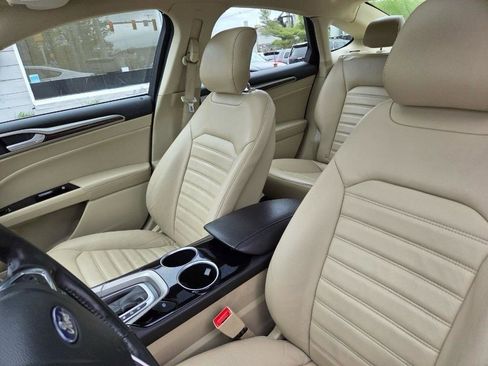 Used 2013 Ford Fusion SE FWD image 11