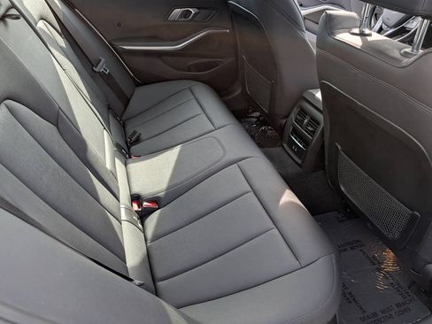 Used 2021 BMW 330i xDrive Sedan AWD/4WD image 17