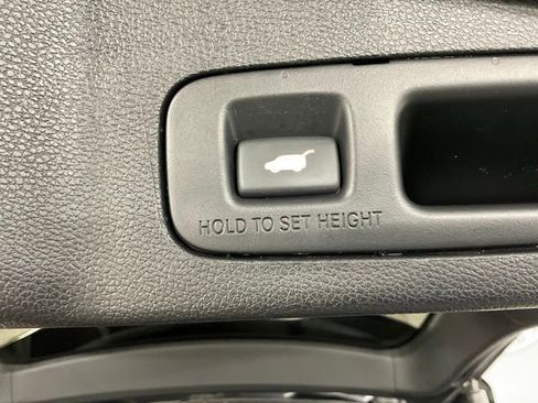 Certified 2020 Honda CR-V Touring image 9