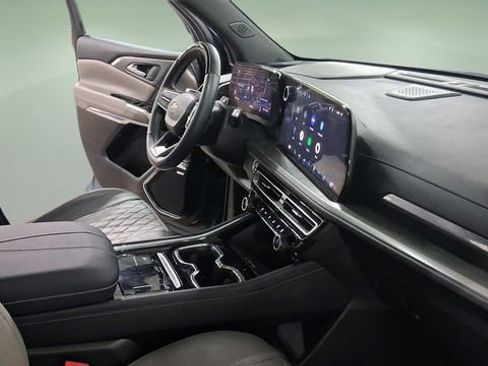 Used 2024 Chevrolet Traverse LT w/ Enhanced Driving Package image 14