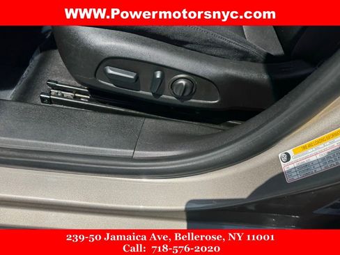 Used 2022 Chevrolet Malibu LT image 31