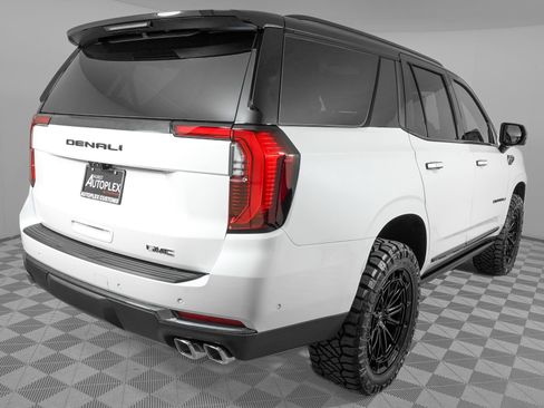 Used 2026 GMC Yukon Denali Ultimate AWD/4WD image 5