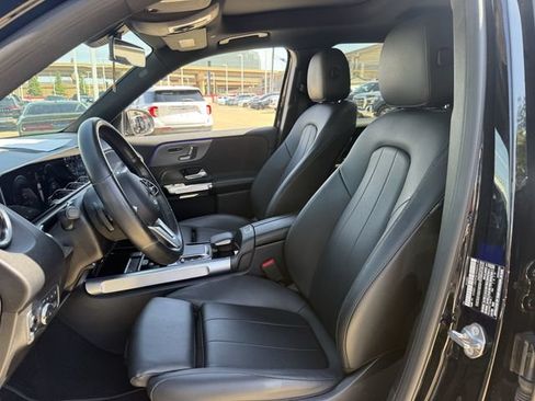 Used 2021 Mercedes-Benz GLB 250 image 25
