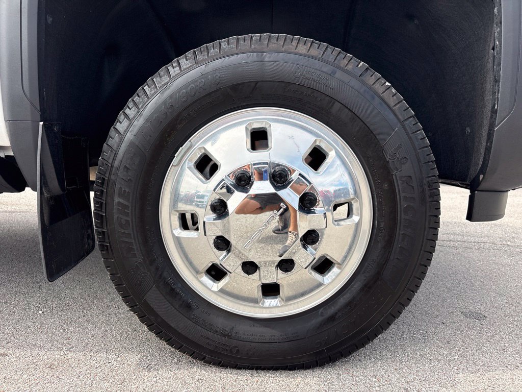 Used 2024 GMC Sierra 3500 Denali Ultimate AWD/4WD image 39