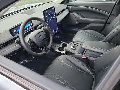 Used 2022 Ford Mustang Mach-E Premium image 3