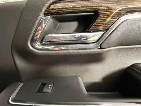Used 2024 GMC Sierra 1500 Elevation image 29