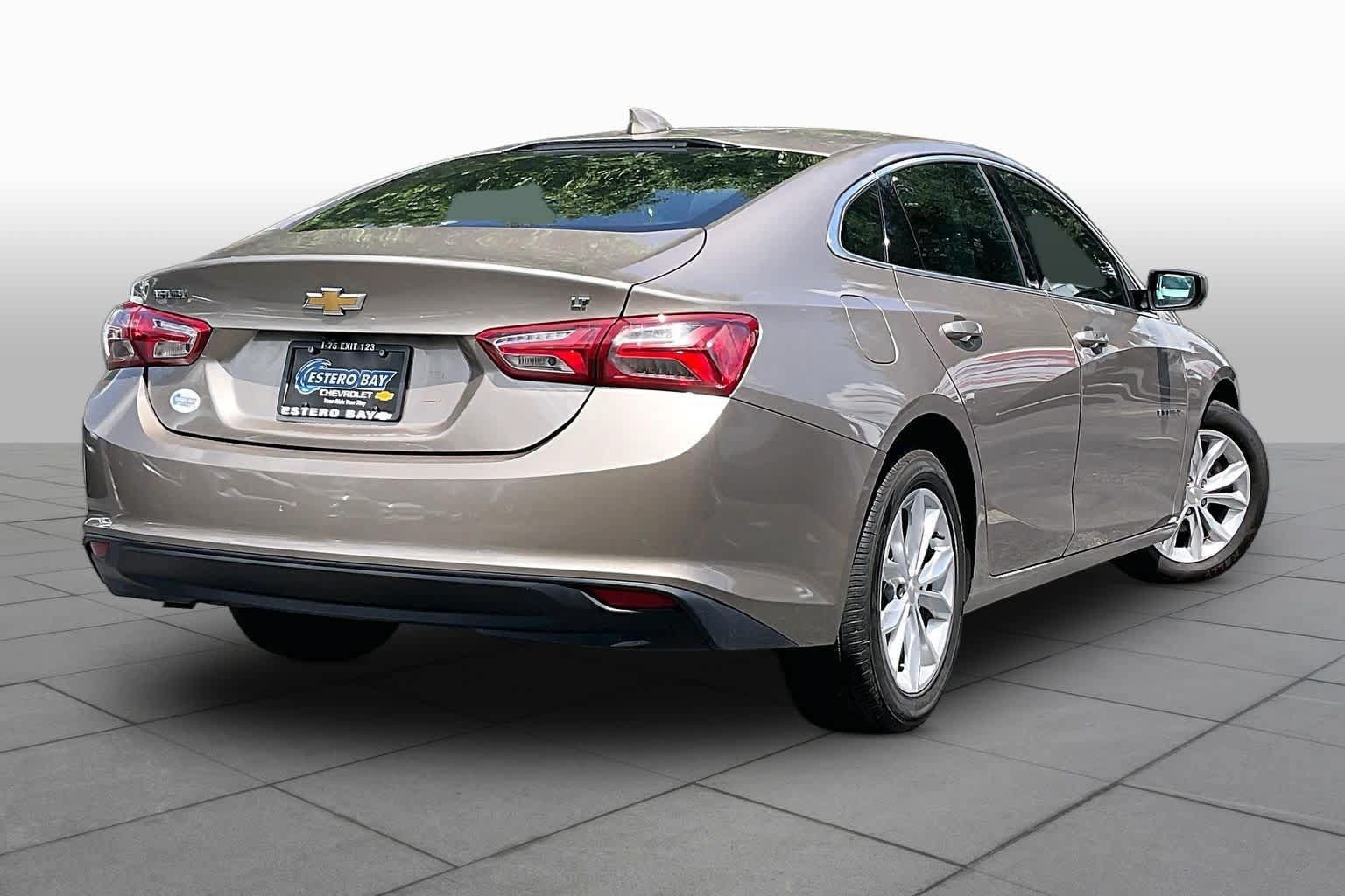 Used 2022 Chevrolet Malibu LT FWD image 13