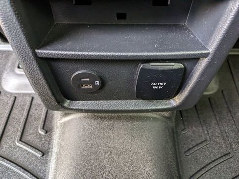 Used 2022 Ford Edge ST-Line image 15