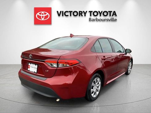 Used 2025 Toyota Corolla LE image 5