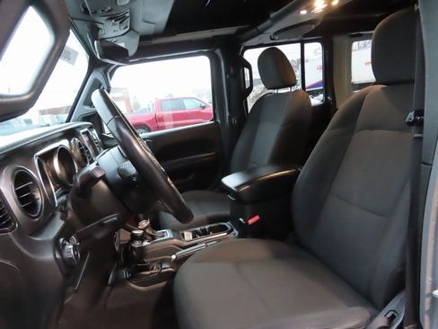 Used 2021 Jeep Wrangler Unlimited Sport image 19
