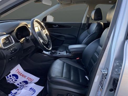 Used 2020 Kia Sorento EX image 4