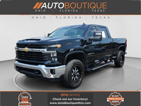 Used 2024 Chevrolet Silverado 2500 LT w/ Convenience Package AWD/4WD image 1