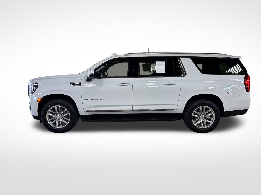 Used 2024 GMC Yukon XL SLT w/ SLT Luxury Package AWD/4WD image 2