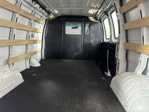 Used 2024 Chevrolet Express 2500 w/ Driver Convenience Package image 27