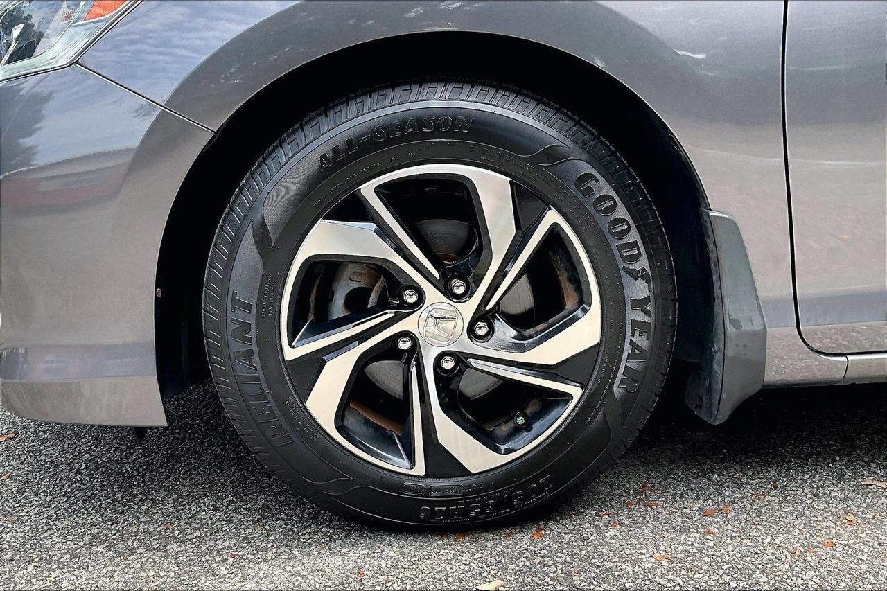Used 2016 Honda Accord LX image 34