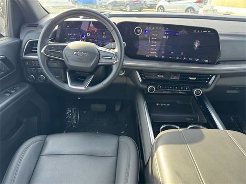 Certified 2025 Chevrolet Tahoe Z71 image 10