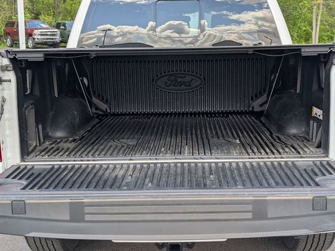 Used 2023 Ford F150 Lariat w/ Equipment Group 502A High AWD/4WD image 7