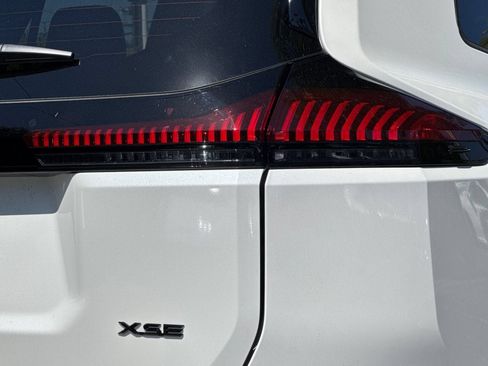 New 2026 Toyota RAV4 XSE AWD/4WD image 34