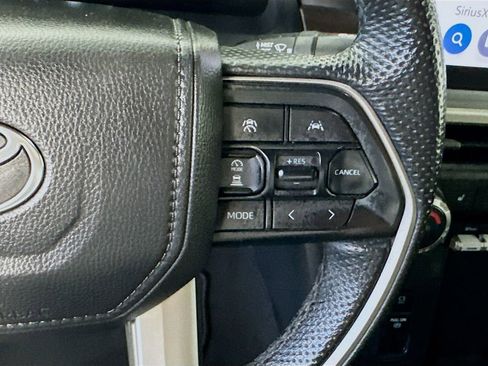 Used 2024 Toyota Tacoma TRD Off-Road AWD/4WD image 25