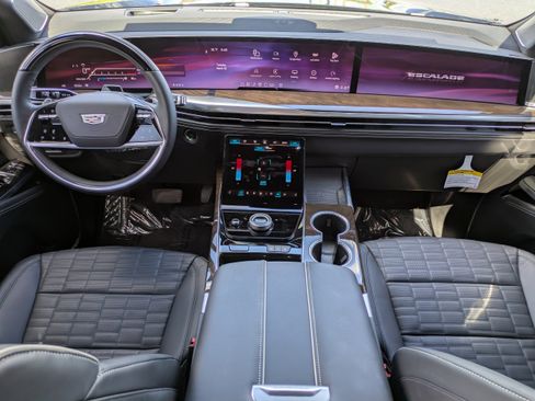 Certified 2026 Cadillac Escalade ESV Platinum Sport w/ LPO, ONYX Package image 16