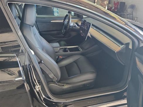 Used 2023 Tesla Model 3 Standard Range RWD image 7