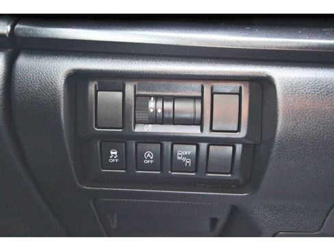 Used 2023 Subaru Crosstrek 2.5i Sport AWD/4WD image 17