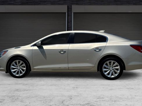 Used 2016 Buick LaCrosse Leather FWD image 7