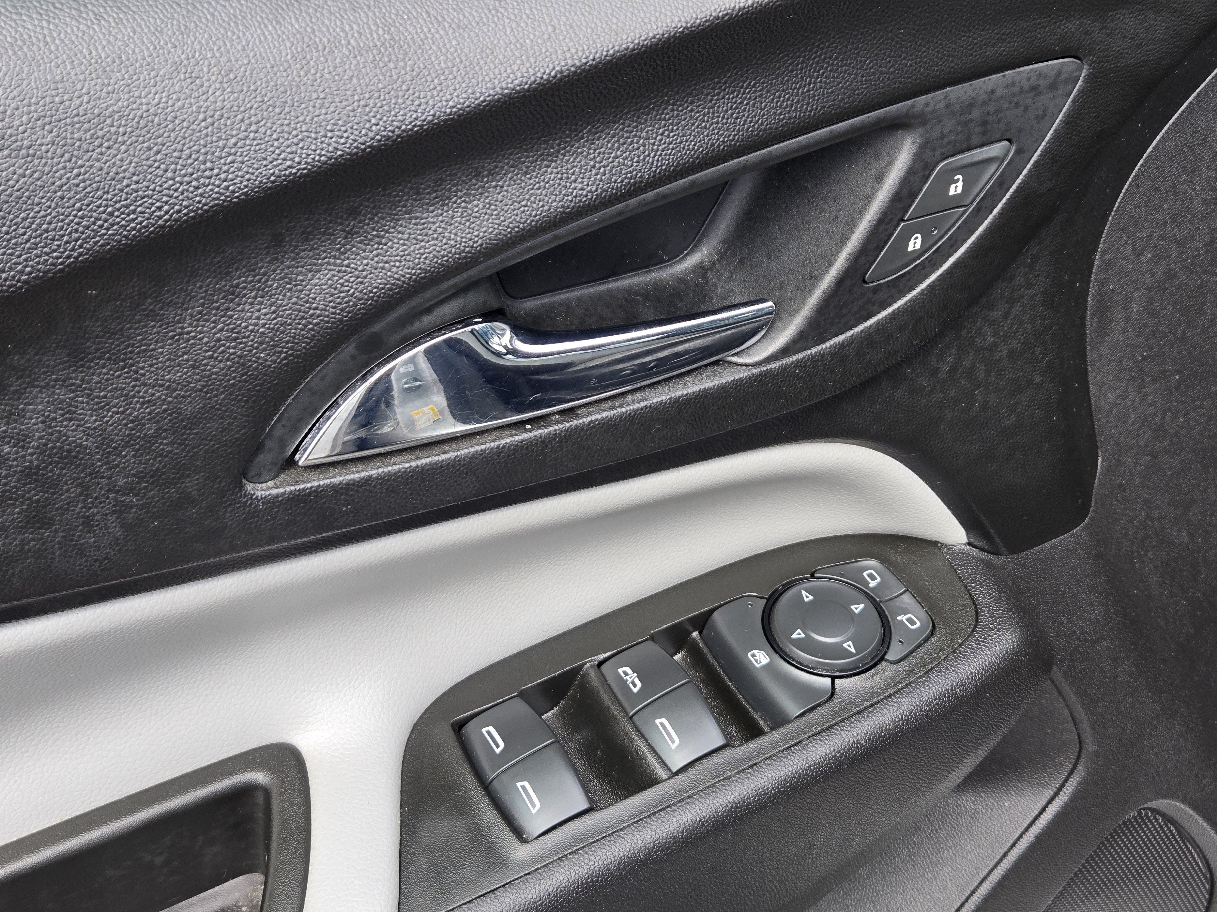 Used 2021 Chevrolet Equinox LS w/ LS Convenience Package FWD image 15