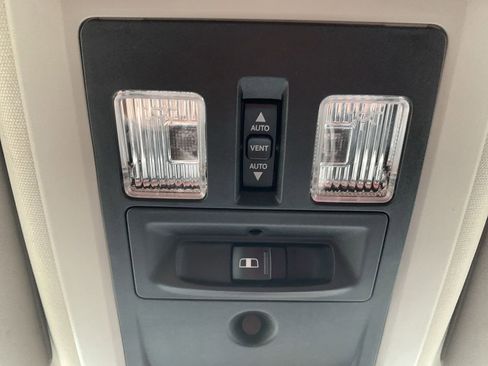 Used 2018 RAM 1500 Sport w/ Sport Premium Group image 28