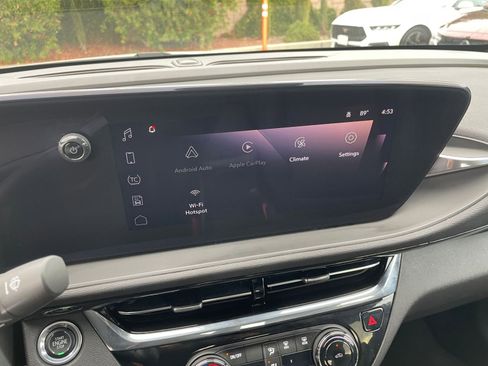 Used 2025 Buick Envista Sport Touring image 21