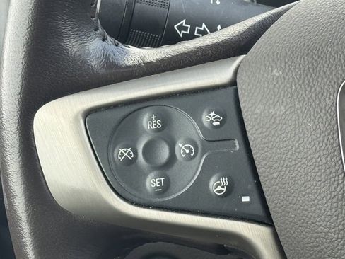 Used 2022 GMC Canyon Denali image 16