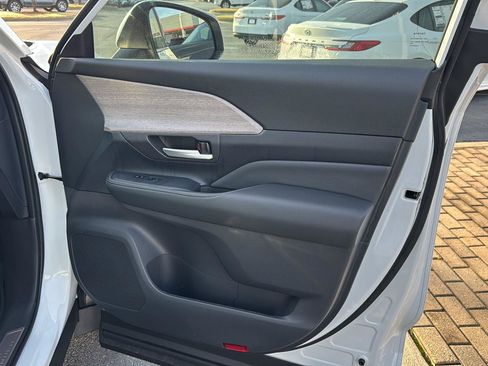 New 2026 Toyota Grand Highlander Limited image 12