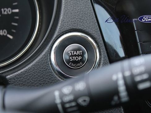 Used 2021 Nissan Rogue Sport SV image 21