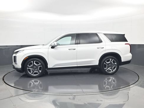 Certified 2024 Hyundai Palisade SEL FWD image 9