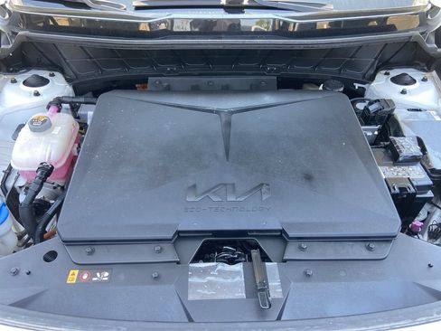 Used 2023 Kia Niro Wind FWD image 26